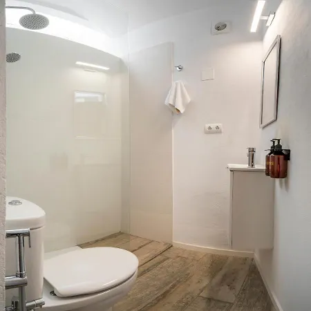 Alta House 3 Calas 公寓